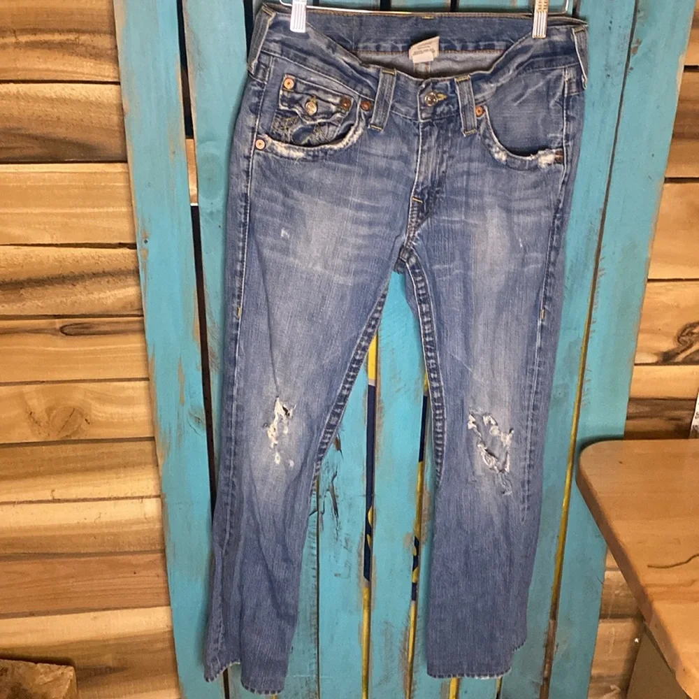 True Religion Billy button flap rear pockets distressed 31x30 holes wear USA
